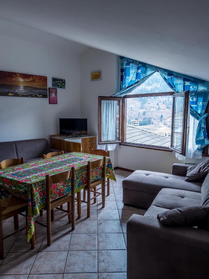 Aparthotel El Rocol Vezza dʼOglio Exterior foto